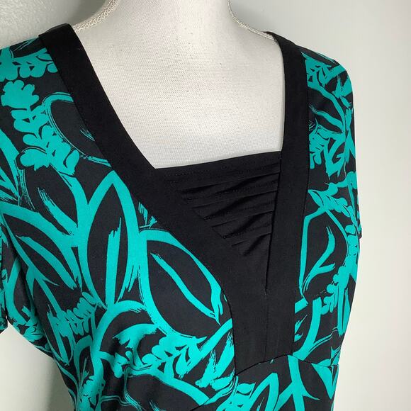 East 5th Black Green Leaf Print Jersey Blouse Top Medium - Picture 2 of 7